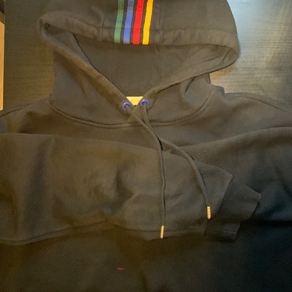 cropped hoodie